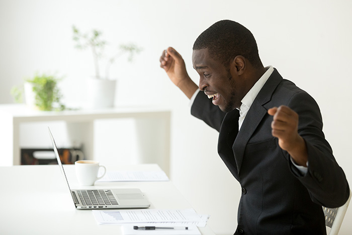 5 Savvy ways to achieve financial freedom.  ???????